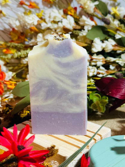Lavender Essential Oil w/ Coconut Milk Hand & Body Soap